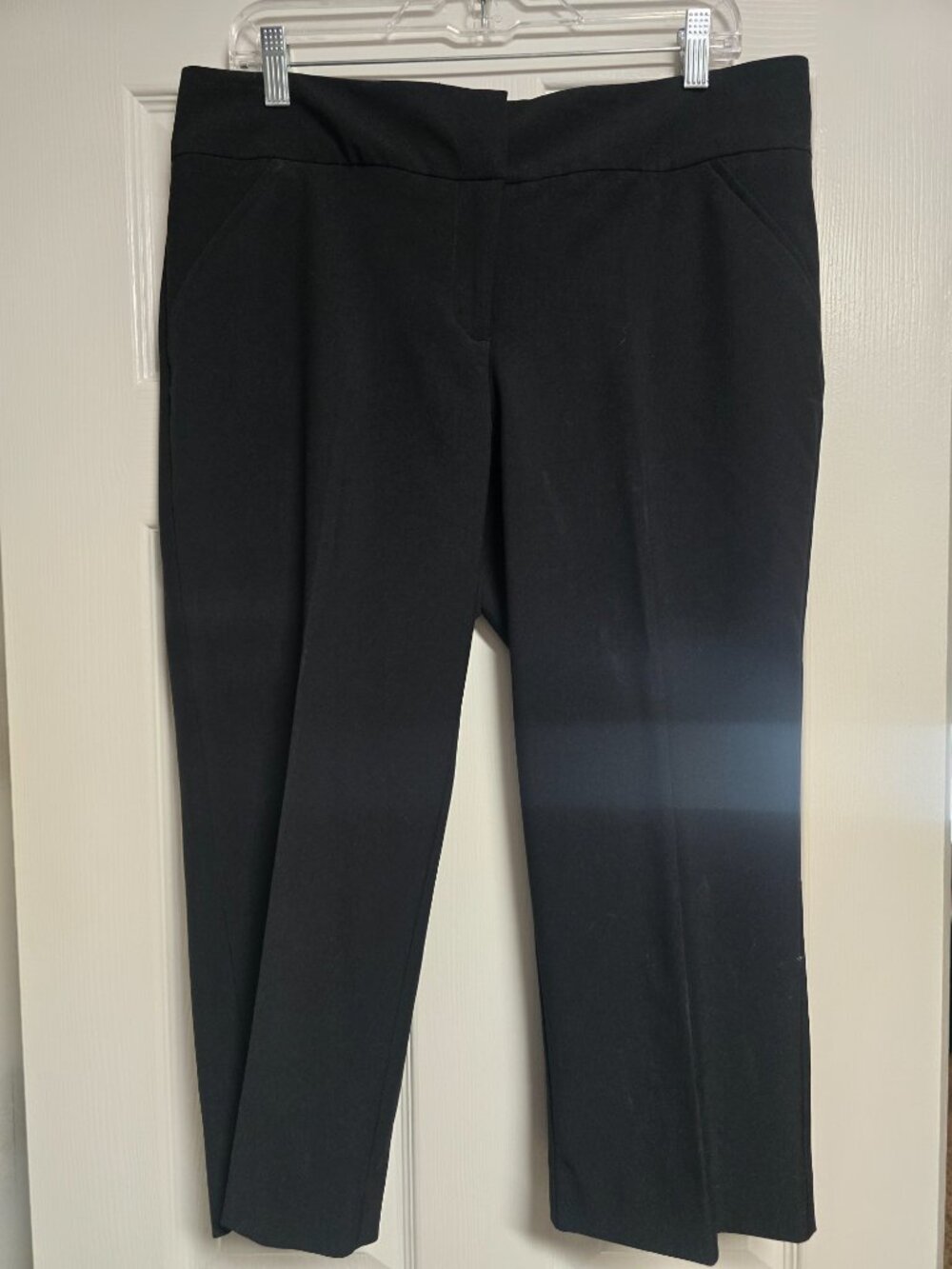 Nicole Miller New York Essential Easy Care Black Capri Cropped Pants Size 12 GUC